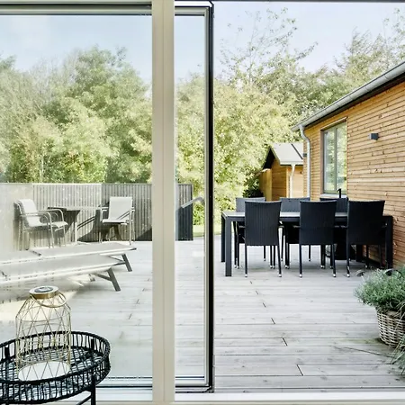 Classic Seaside Feel In Ringkobing Fjord Hemmet
