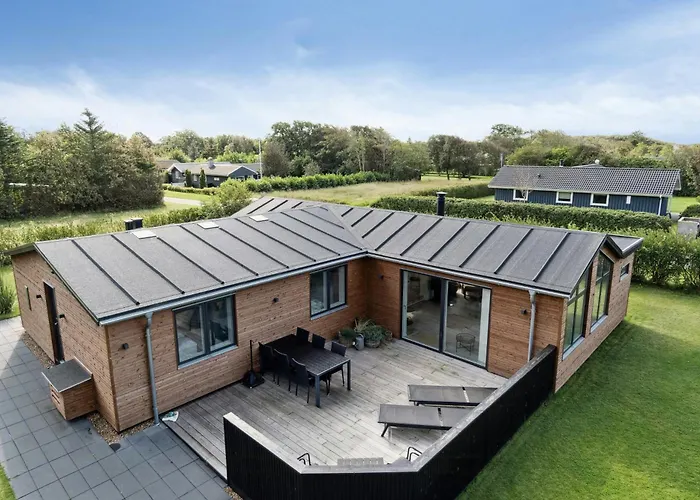 Classic Seaside Feel In Ringkobing Fjord *