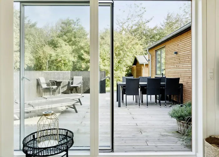Classic Seaside Feel In Ringkobing Fjord Hemmet