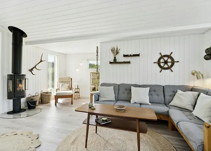 Classic Seaside Feel In Ringkobing Fjord 別荘